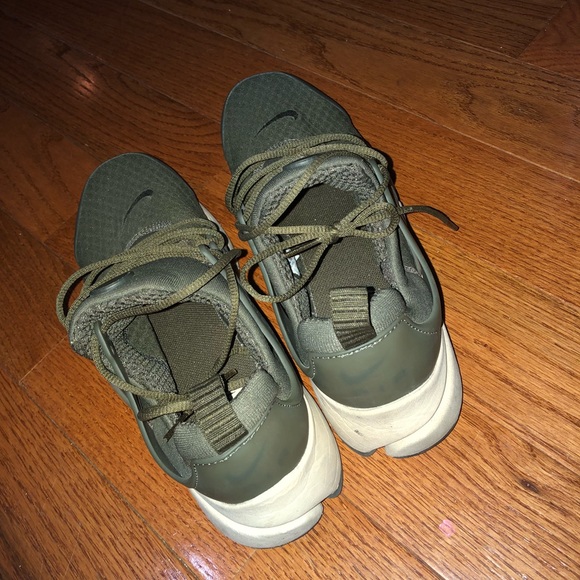 Nike sneaker - Picture 2 of 4